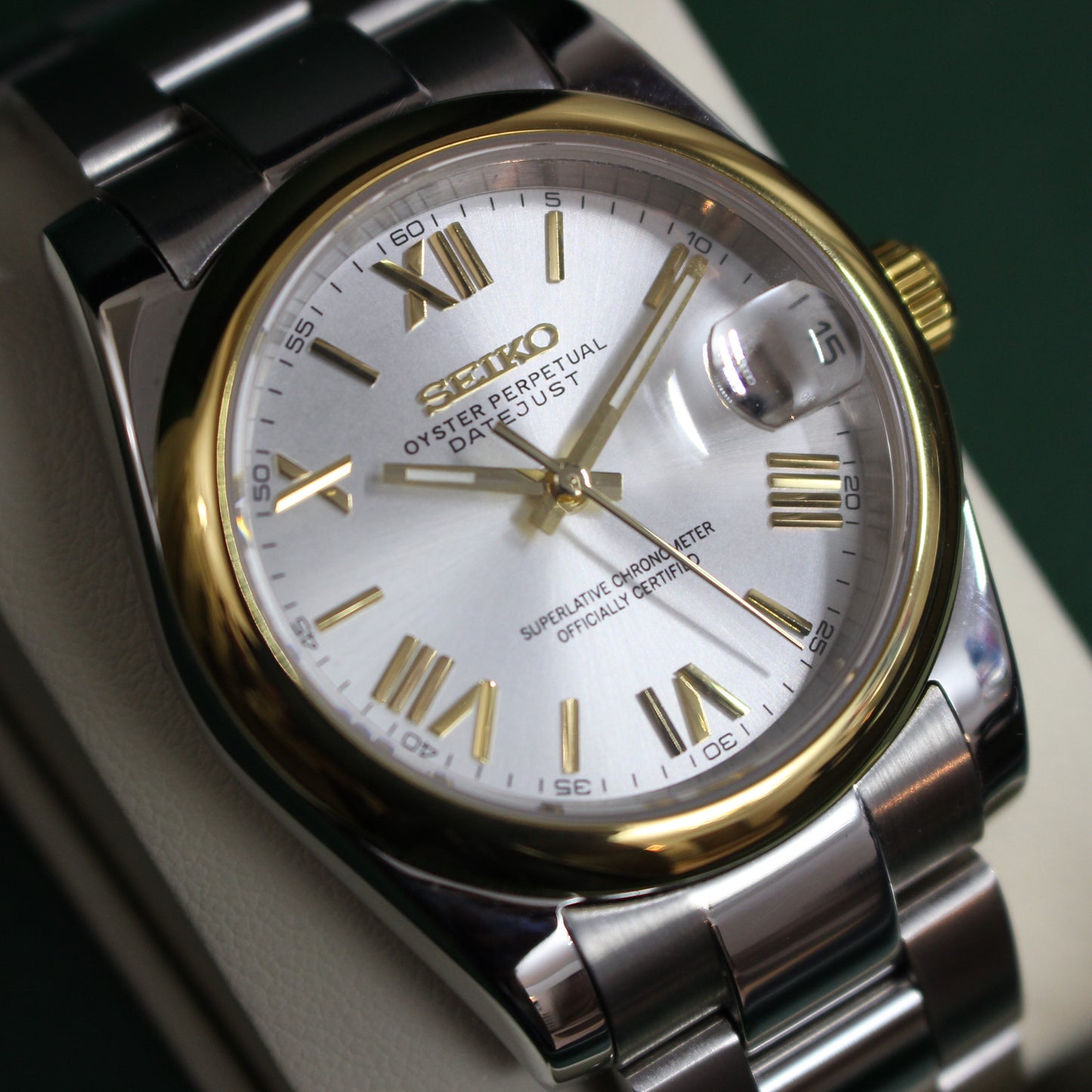DATE-JUST GOLD BEZEL (white)