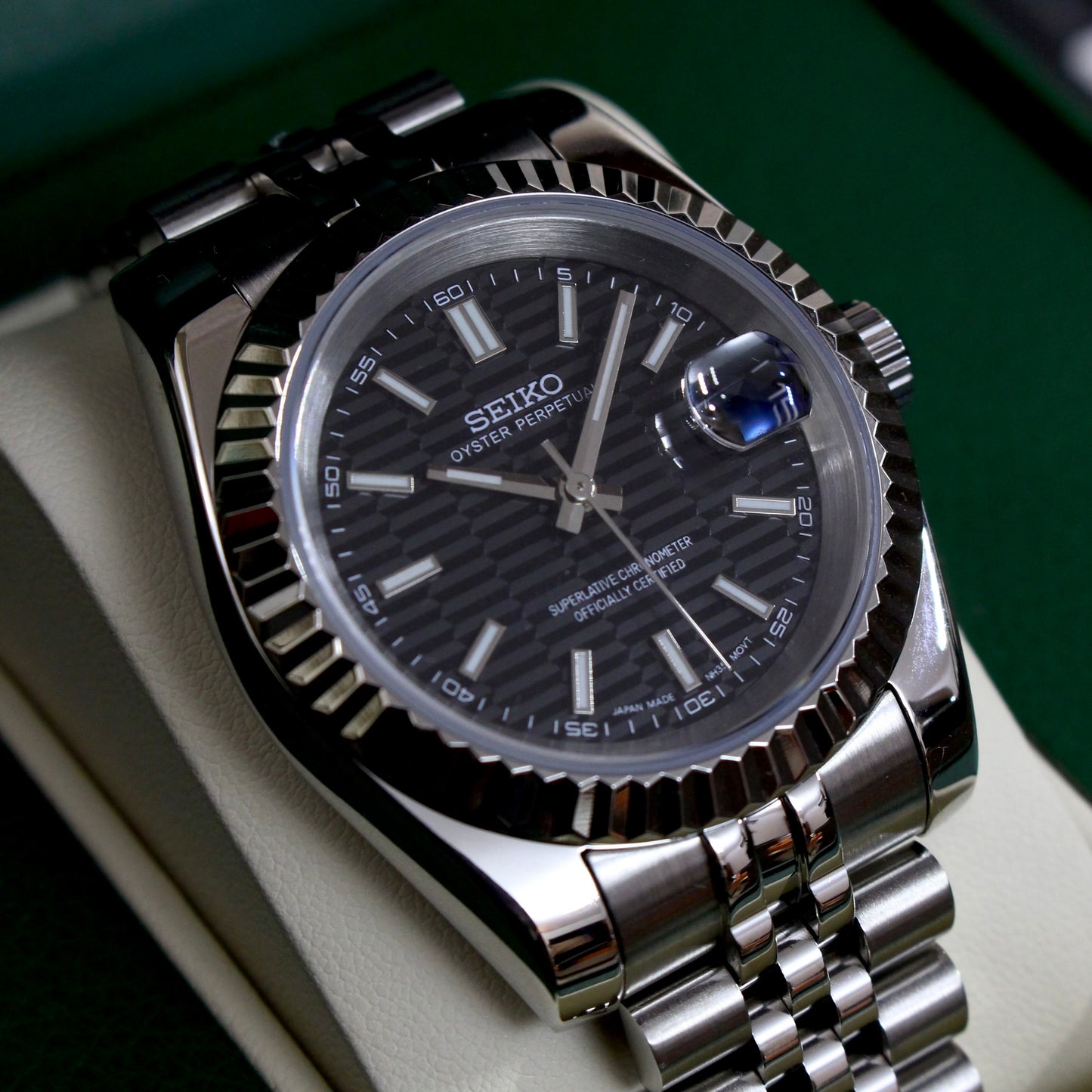 DATE-JUST FLUTED DIAL (BLACK)