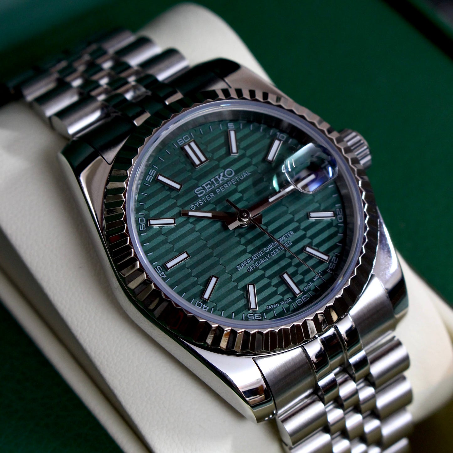 DATE-JUST FLUTED DIAL (GREEN)