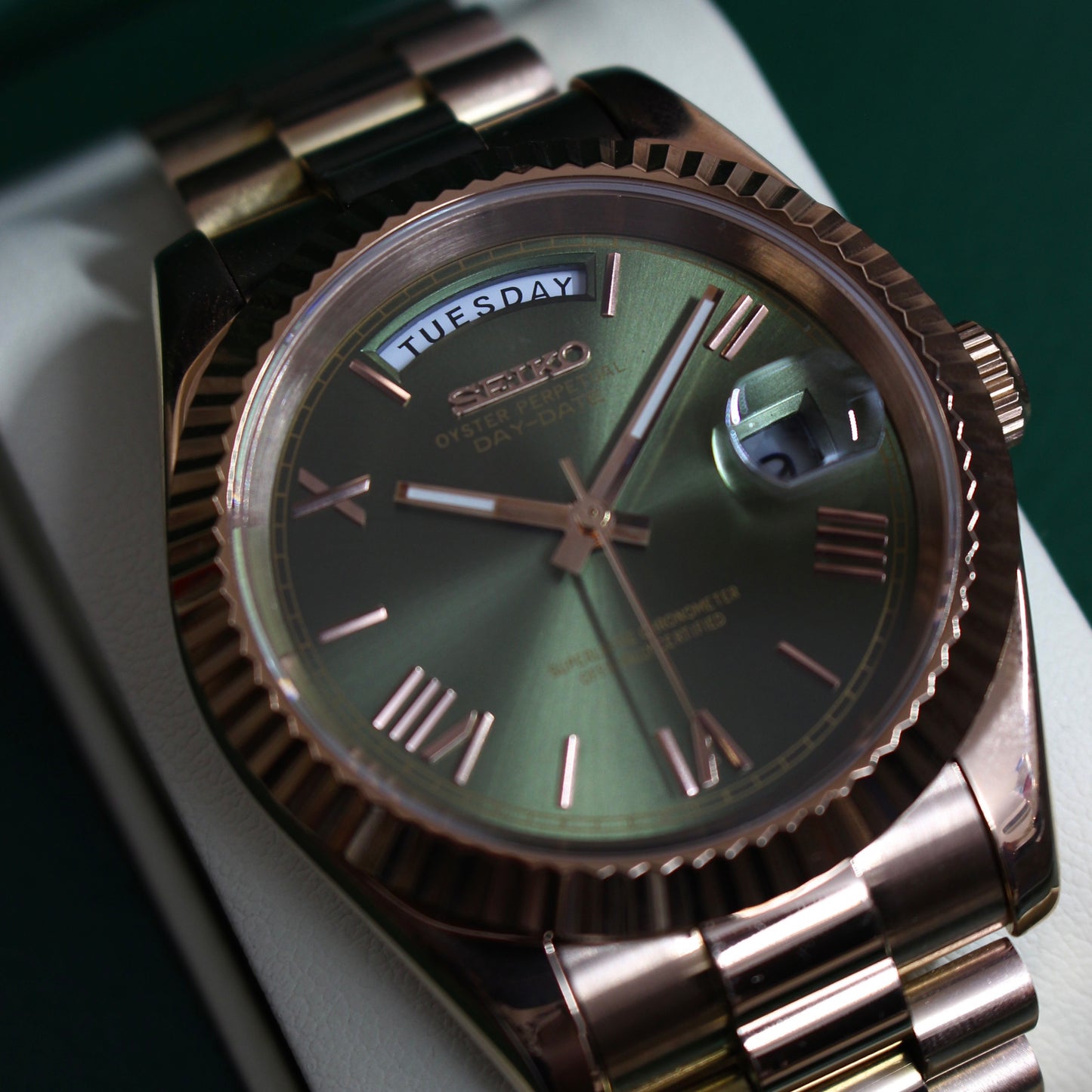 DAY-DATE (OLIVE)