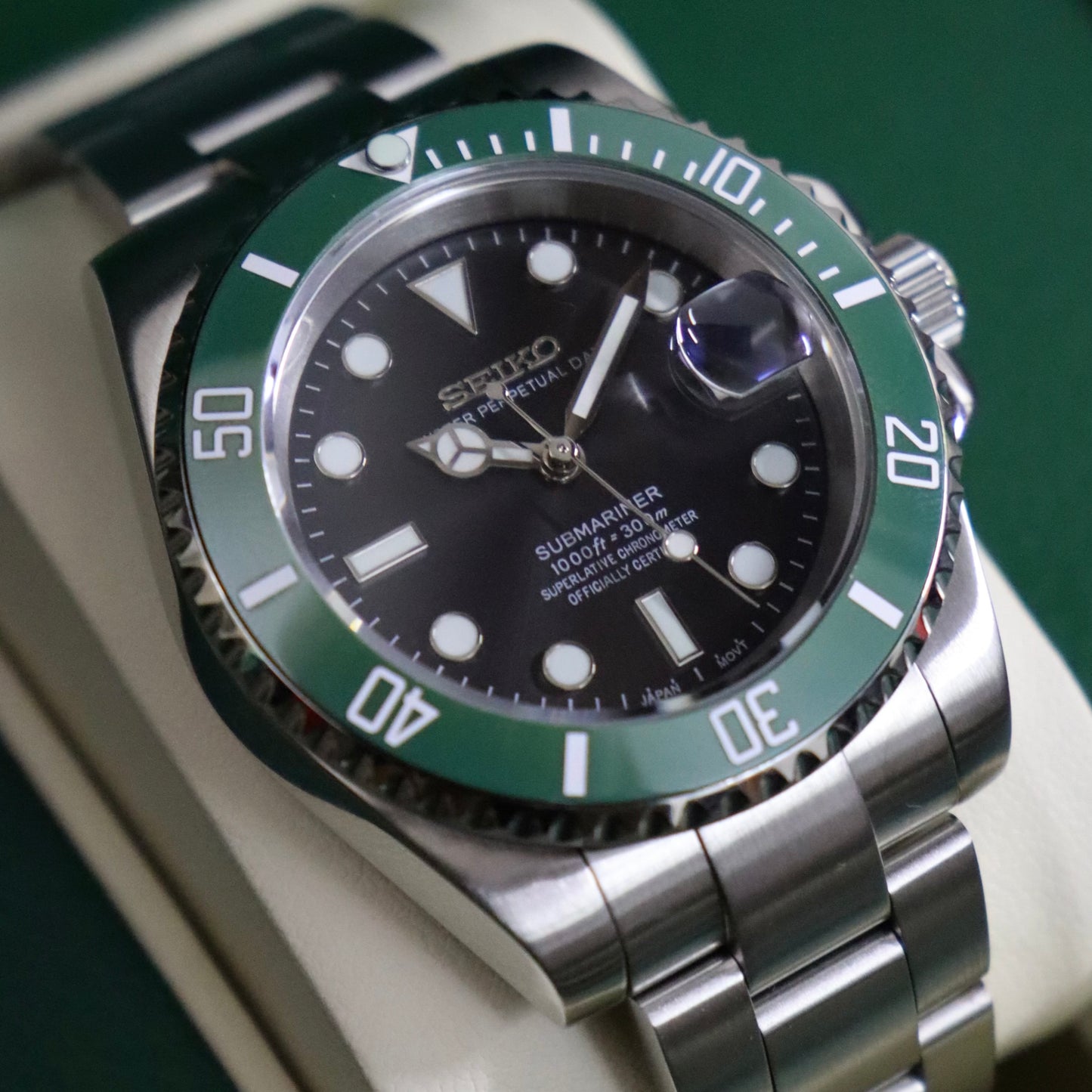 SUBMARINER STARBUCKS