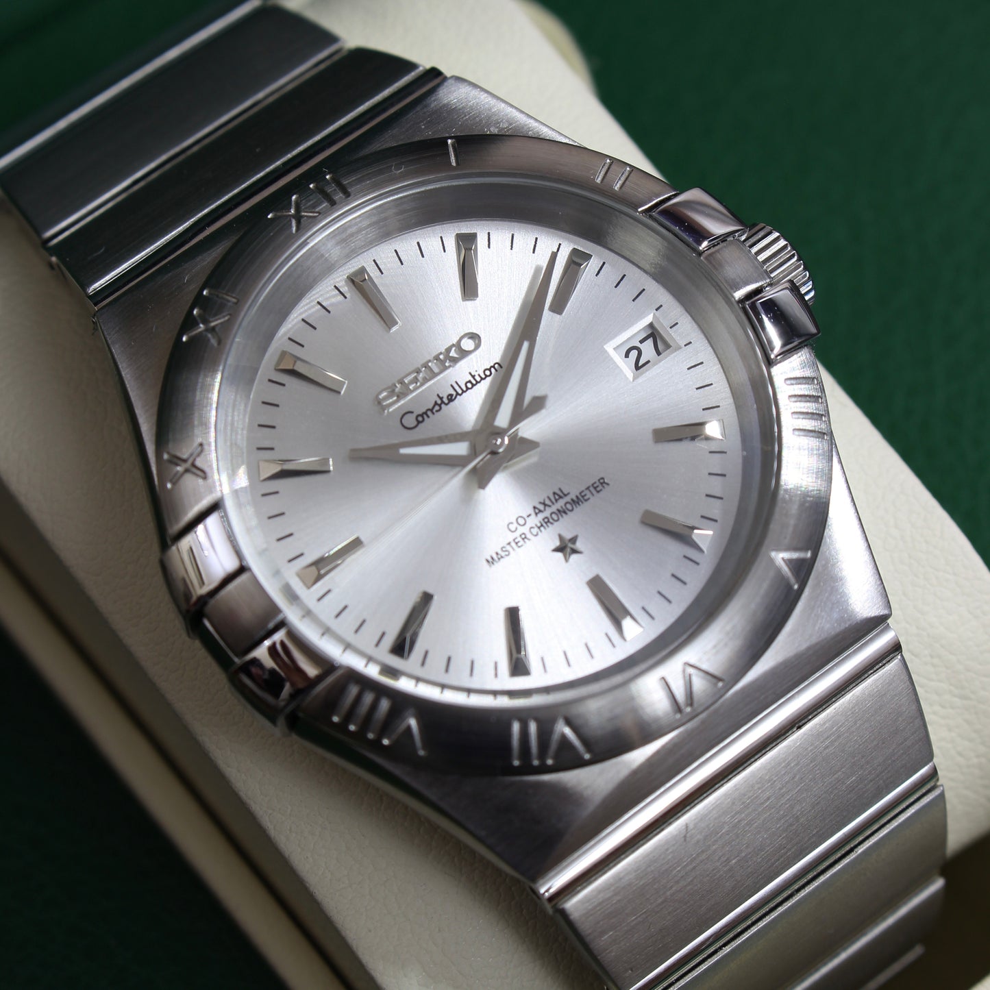 CONSTELLATION WHITE