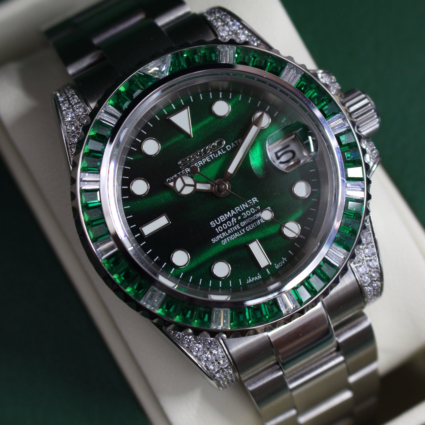 SUBMARINER HULK (SAPPHIRE) AURORA DIAL
