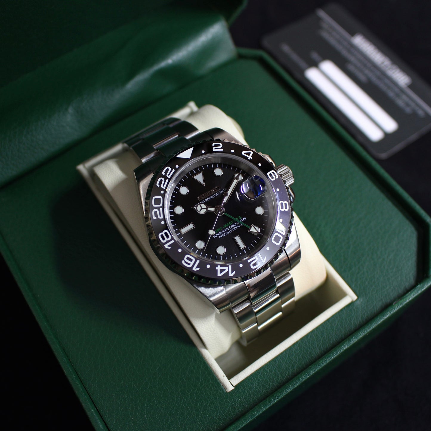 GMT BRUCE WAYNE (oyster)