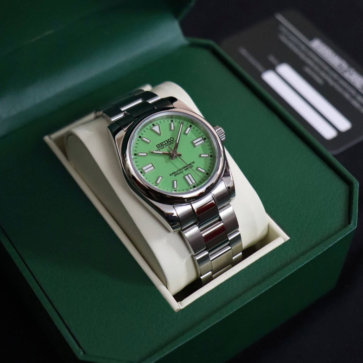 OYSTER PERPETUAL (PISTACHIO)