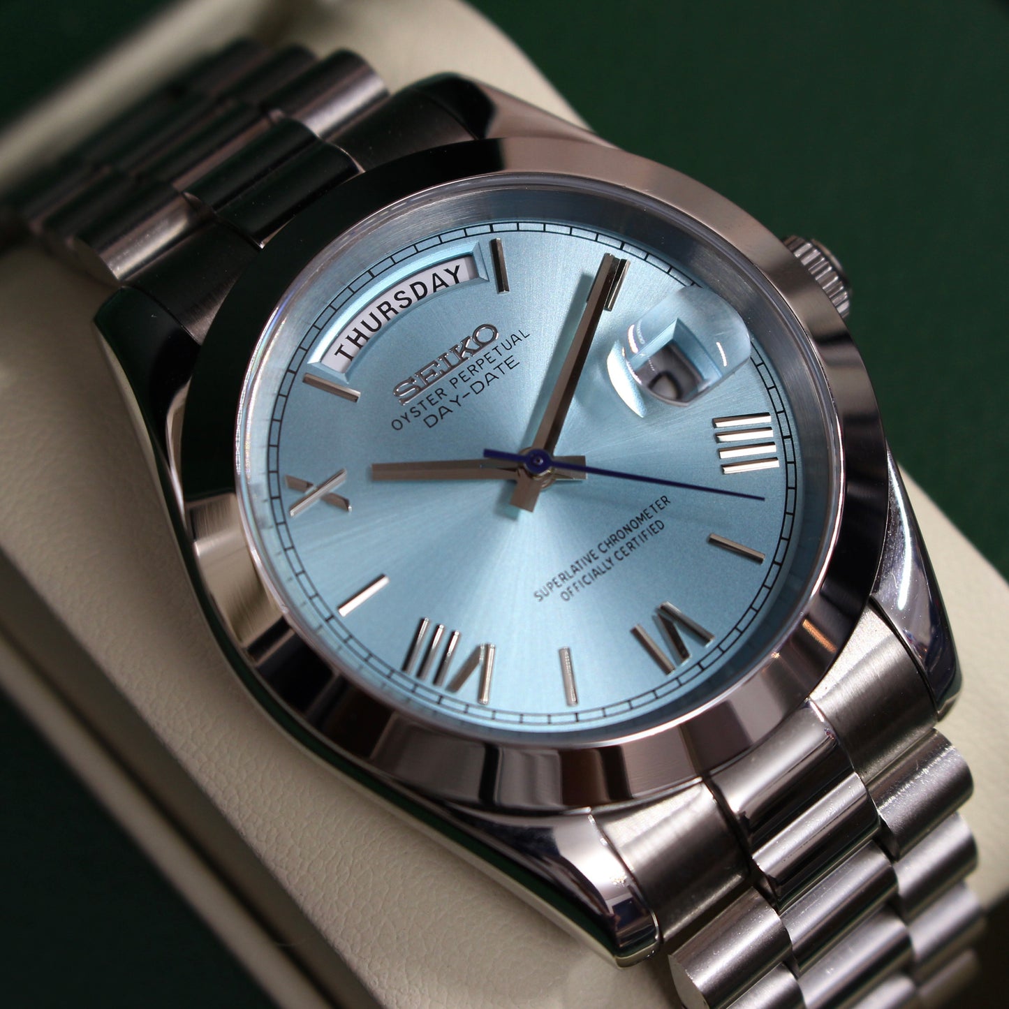 DAY-DATE ROMAN (SKY BLUE)