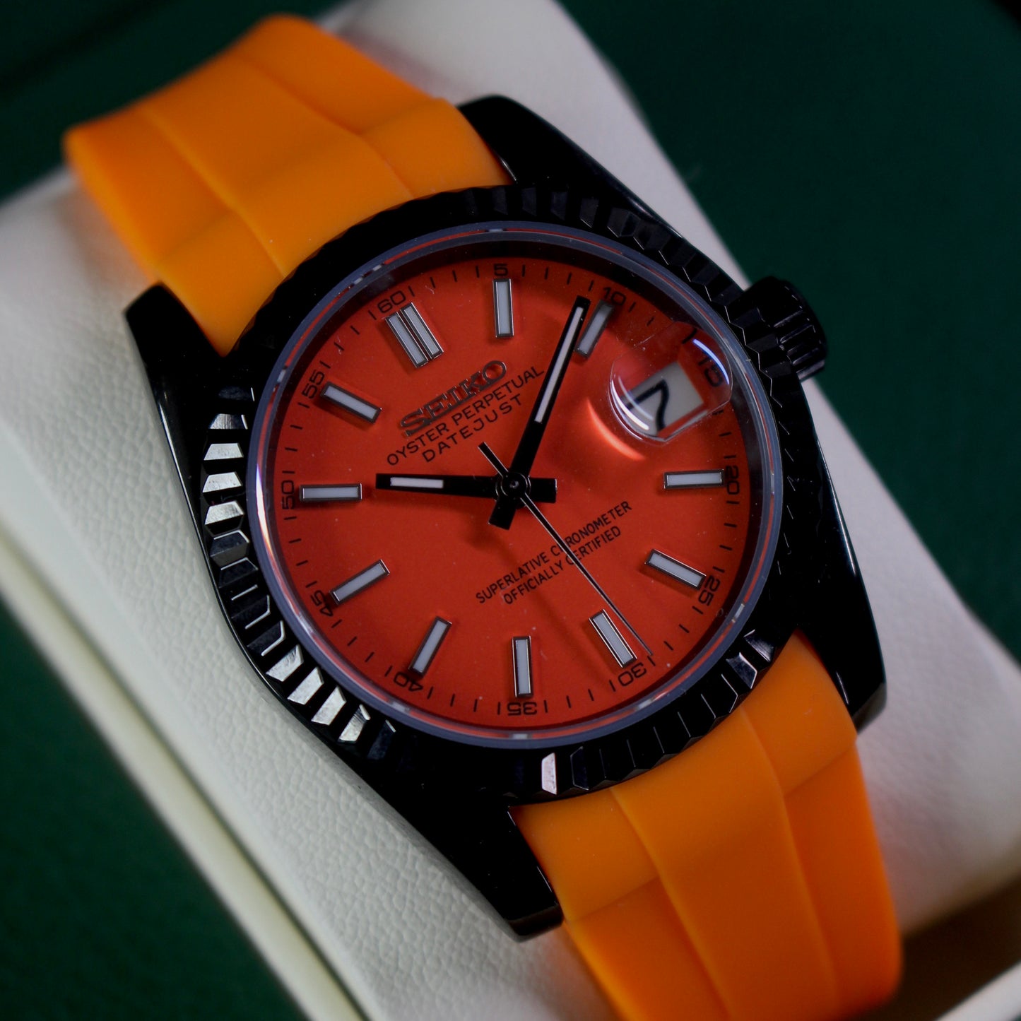 DATE-JUST ORANGE