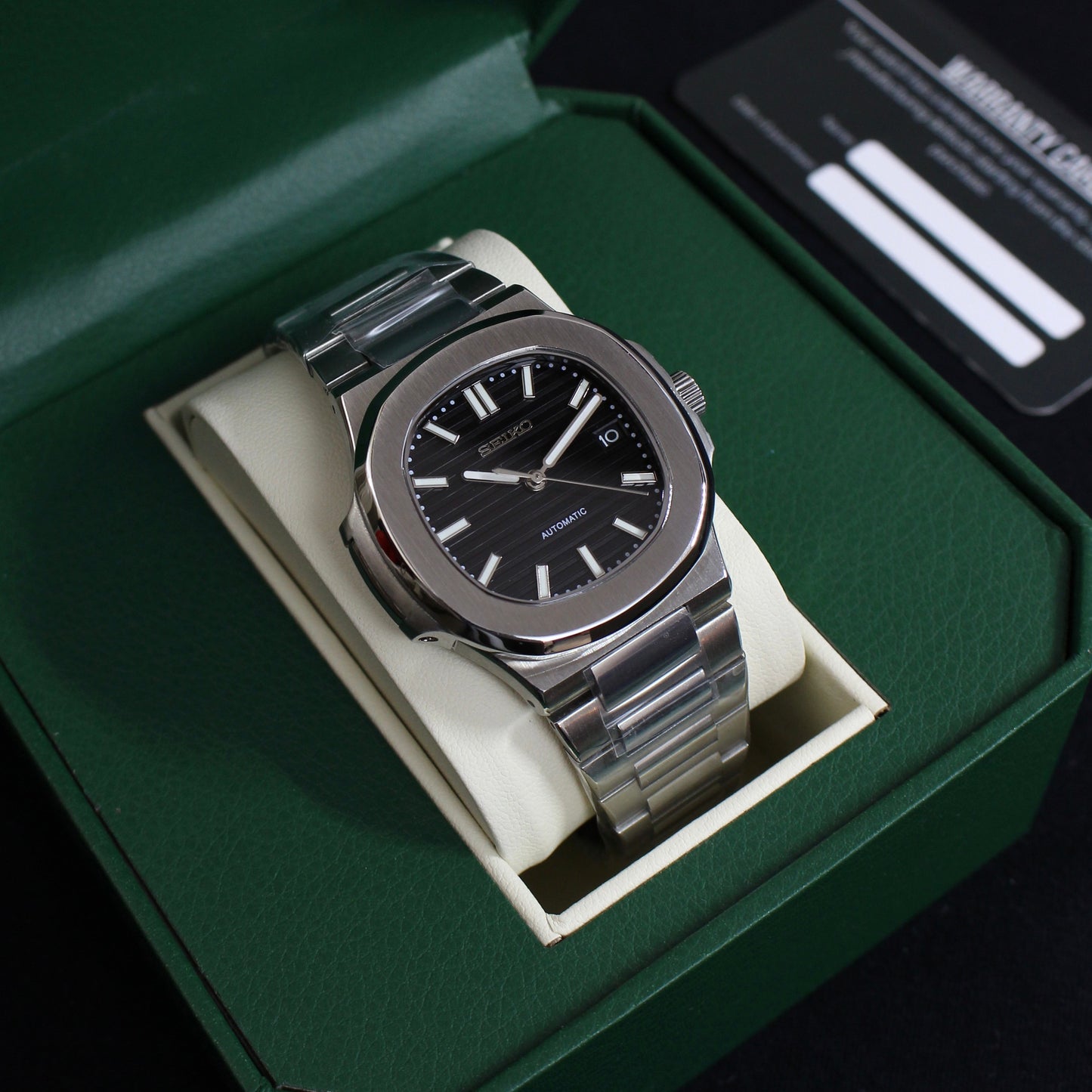 NAUTILUS BLACK