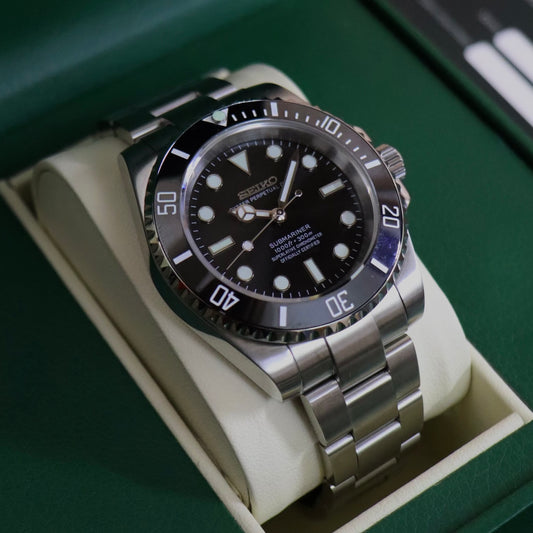 SUBMARINER BLACK