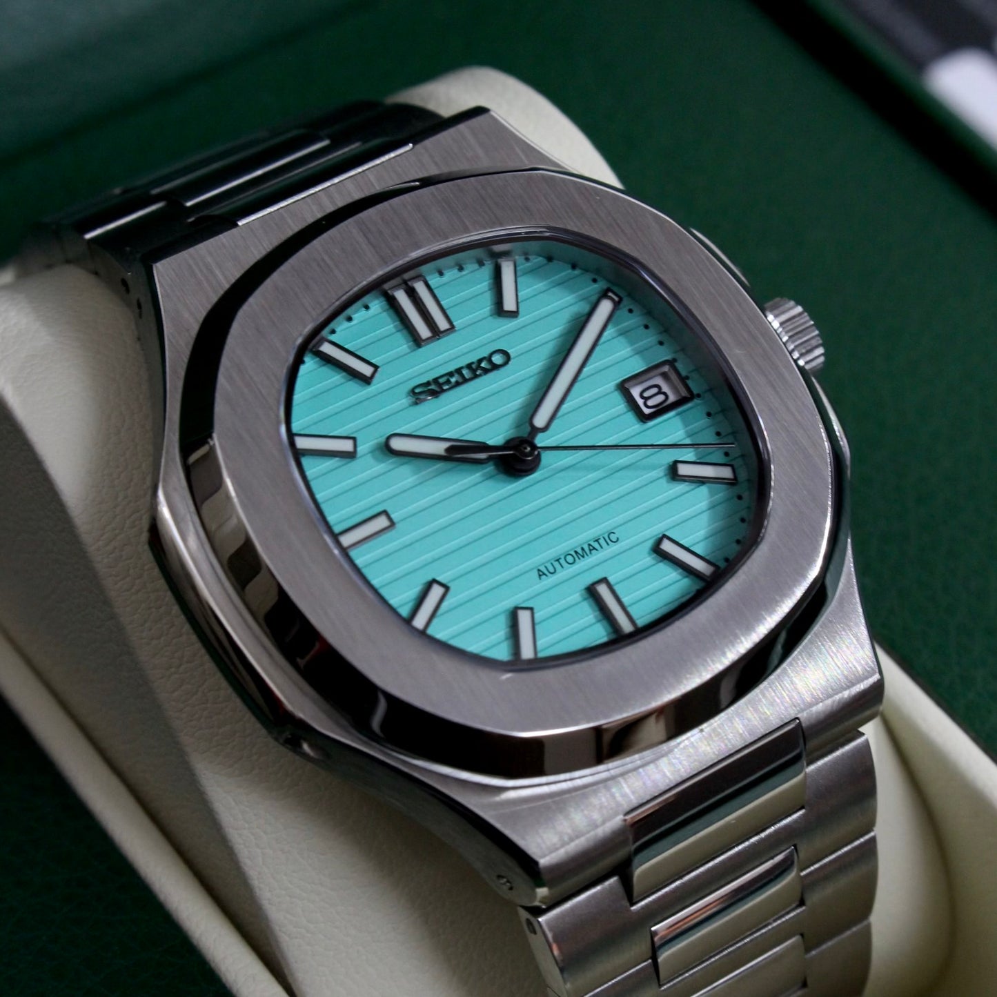NAUTILUS TIFFANY BLUE
