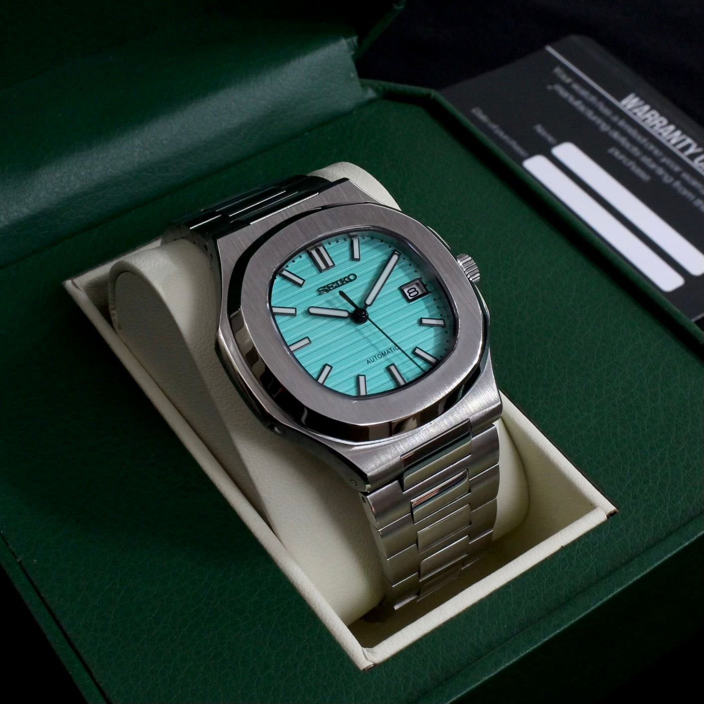NAUTILUS TIFFANY BLUE